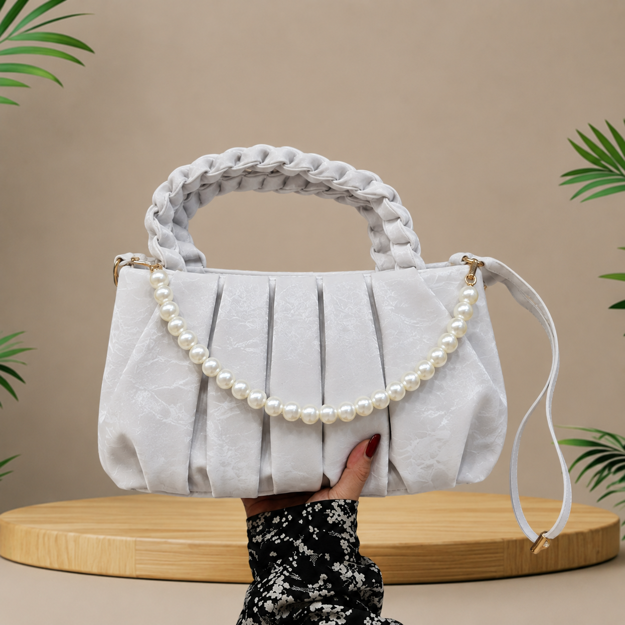 Fashionable Bagitto Sling Bag for Women