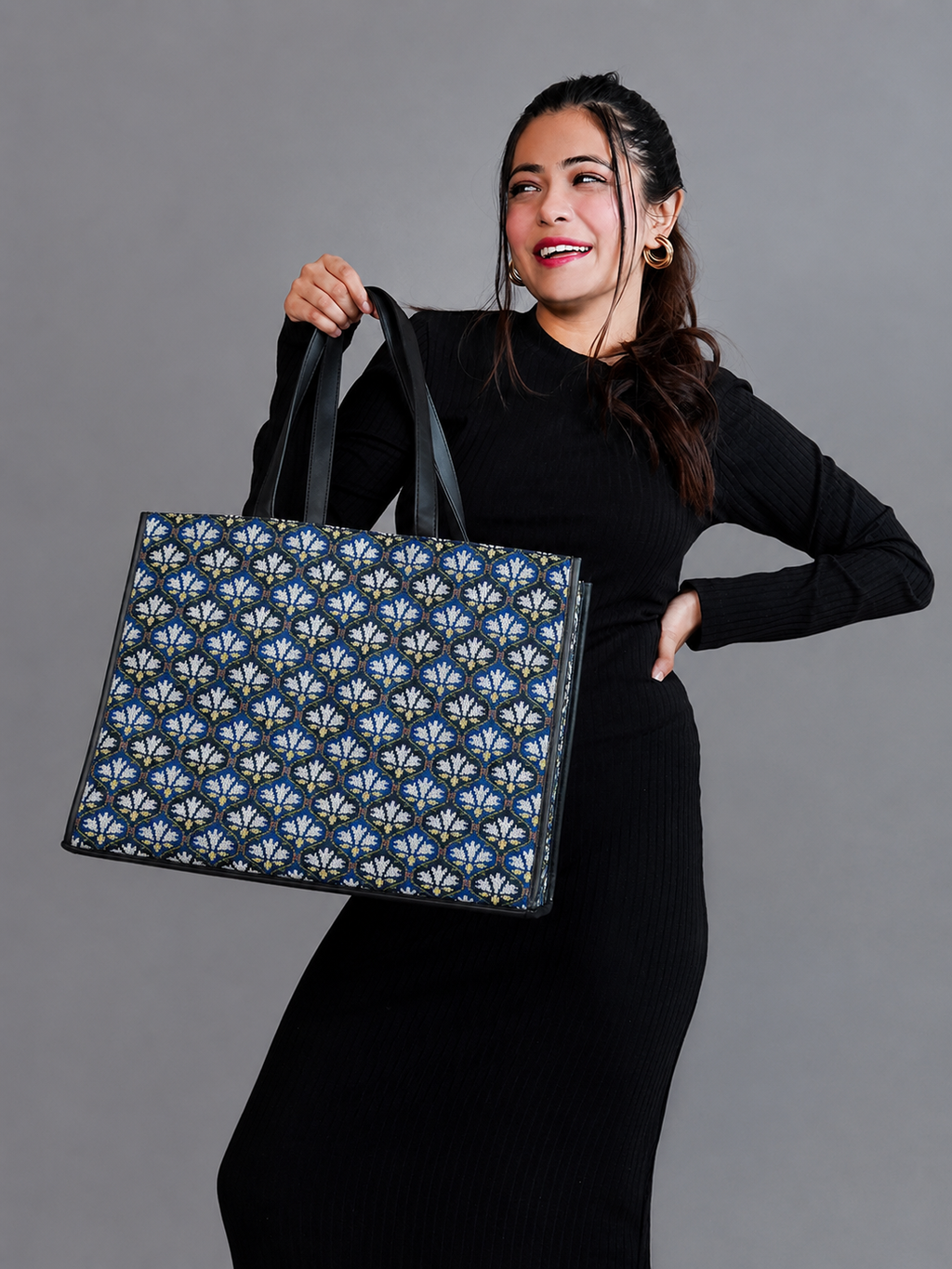 Royal Motif Tote Bag